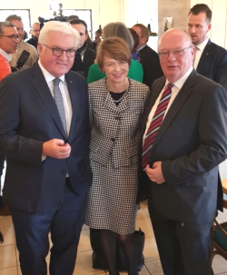 Bundespräsident Frank-Walter Steinmeier, seine Frau Elke Büdenbender, Thomas MArtolock